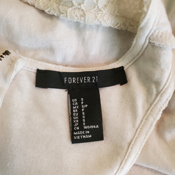 Forever 21 Ivory Lace Cropped Tank - Picture 7 of 7